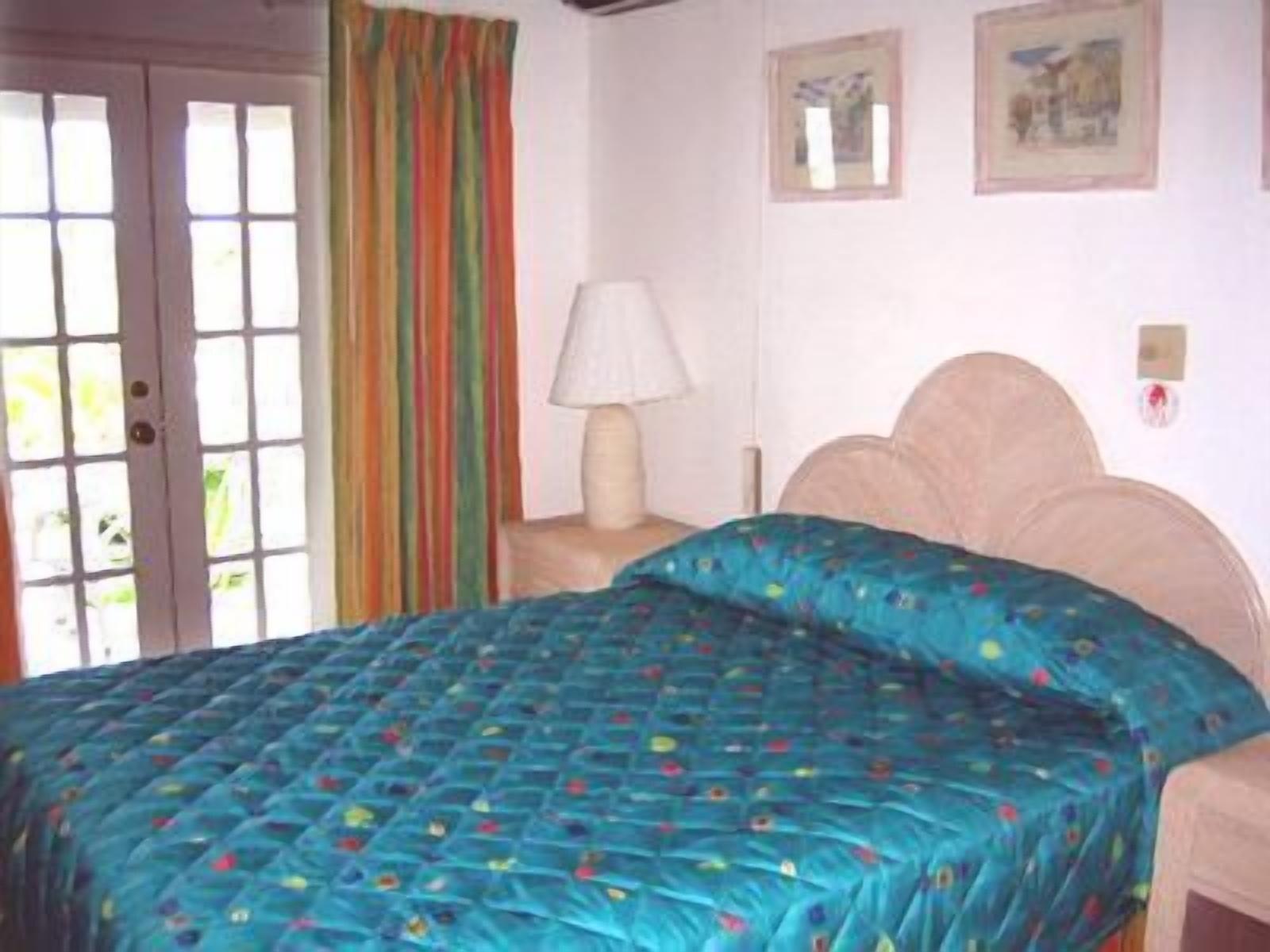 Dickenson Bay Cottages Cedar Grove エクステリア 写真