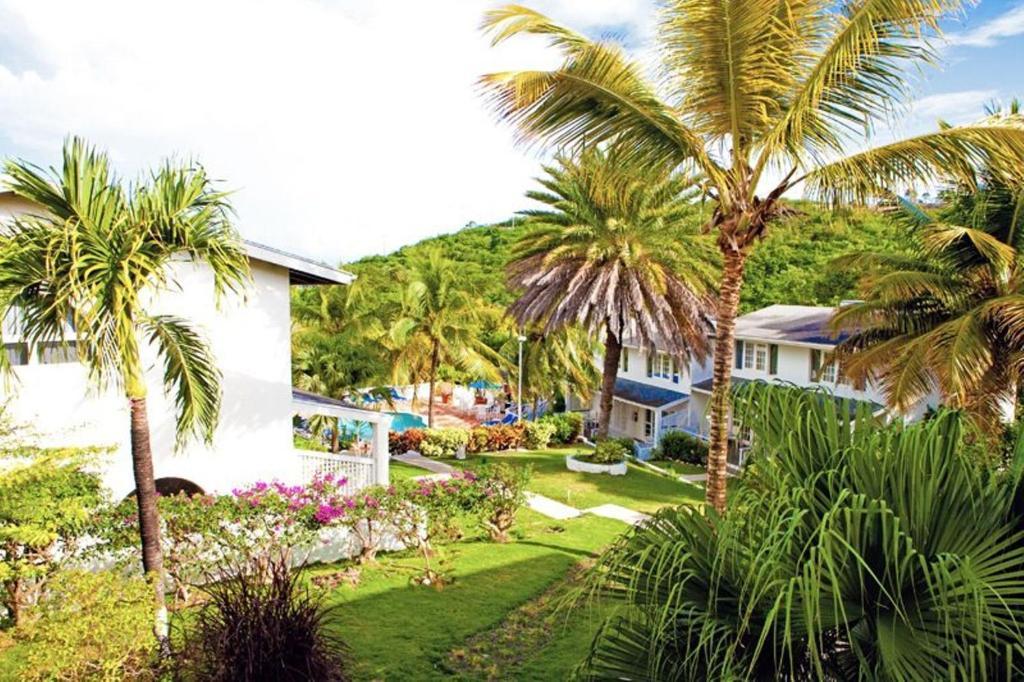 Dickenson Bay Cottages Cedar Grove エクステリア 写真