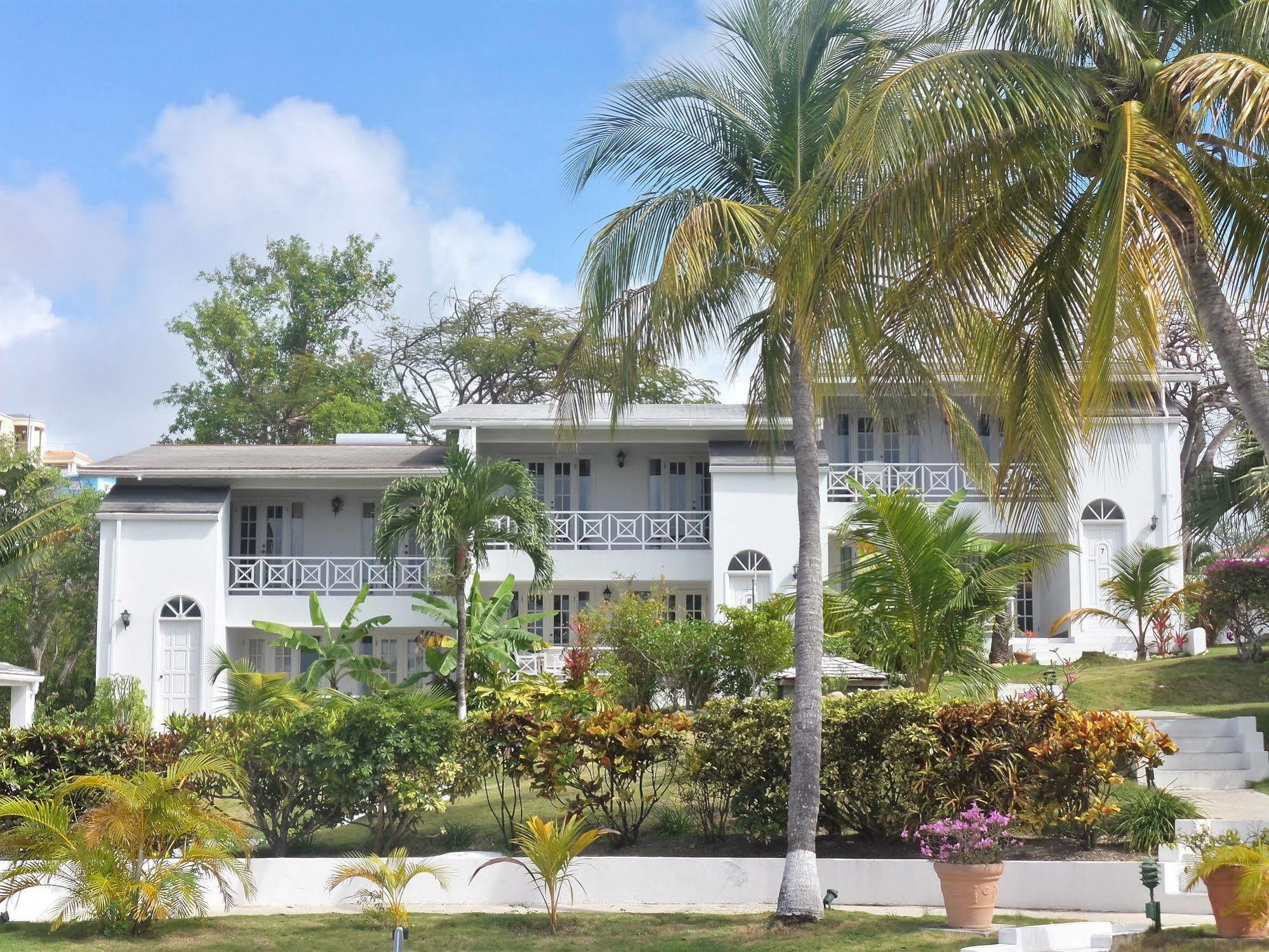 Dickenson Bay Cottages Cedar Grove エクステリア 写真